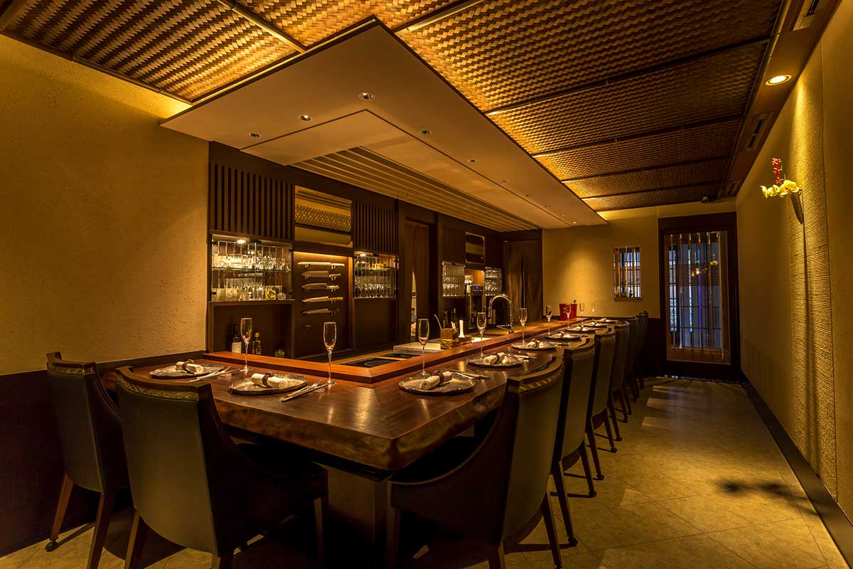 祇園びとら店内